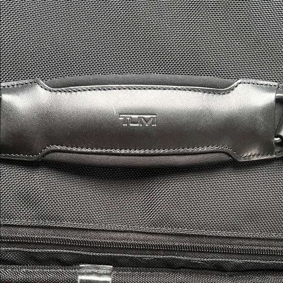 TUMI Expandable Organizer Briefcase Laptop Bag - Picture 6 of 7